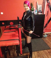 Madam-Sára