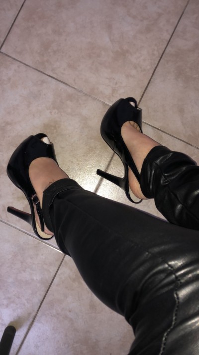 Madam Evelin 35 