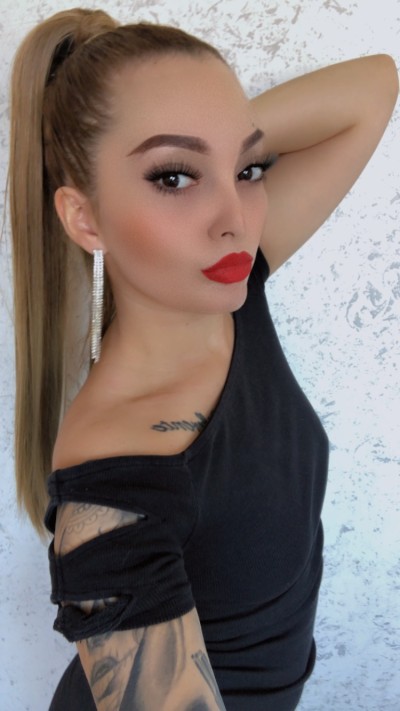 Madam Evelin 34 
