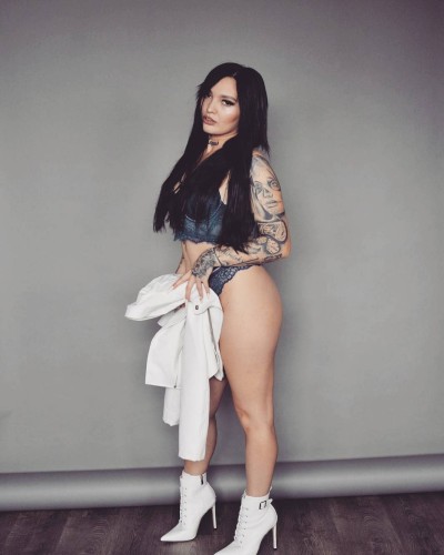 Madam Evelin 25 