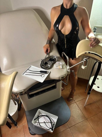 Mistress Angelika 4 